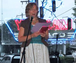 Alyce Wilson reading poetry